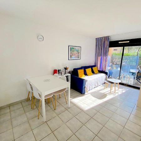 Appartement Avec Piscine A 5Min De La Plage Санари-сюр-Мер Экстерьер фото