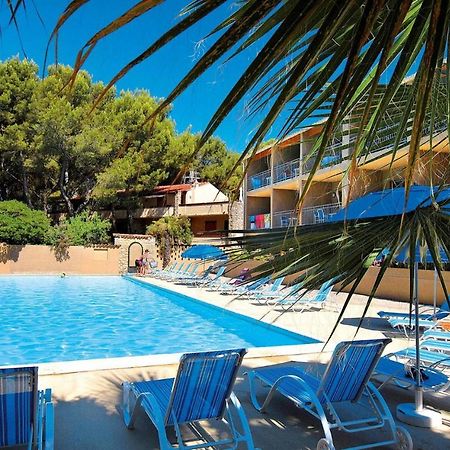 Appartement Avec Piscine A 5Min De La Plage Санари-сюр-Мер Экстерьер фото