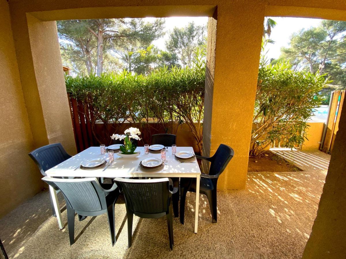 Appartement Avec Piscine A 5Min De La Plage Санари-сюр-Мер Экстерьер фото
