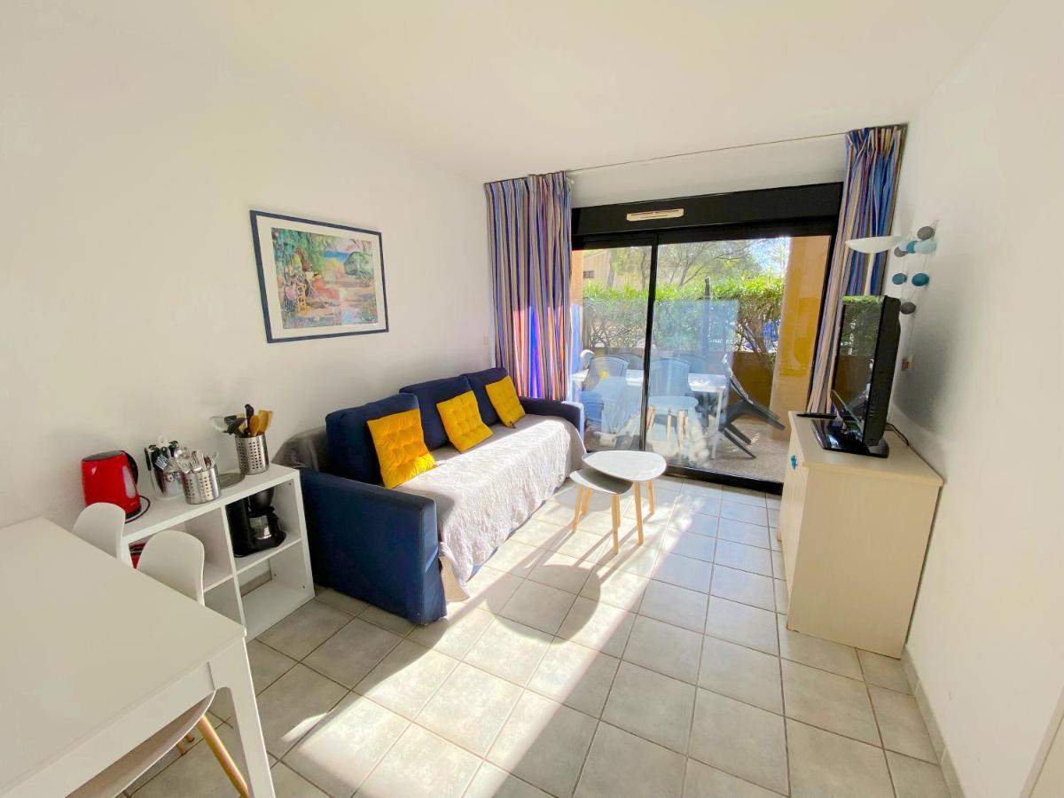 Appartement Avec Piscine A 5Min De La Plage Санари-сюр-Мер Экстерьер фото